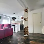 Cosy 2 Bedroom On 5 Floor With Balcony In The Centre Of Near The Playa- Spain * Denia