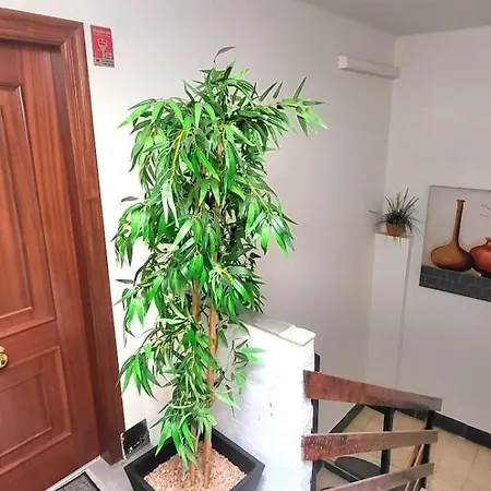 Cosy 2 Bedroom On 5 Floor With Balcony In The Centre Of Near The Playa- Spain Denia