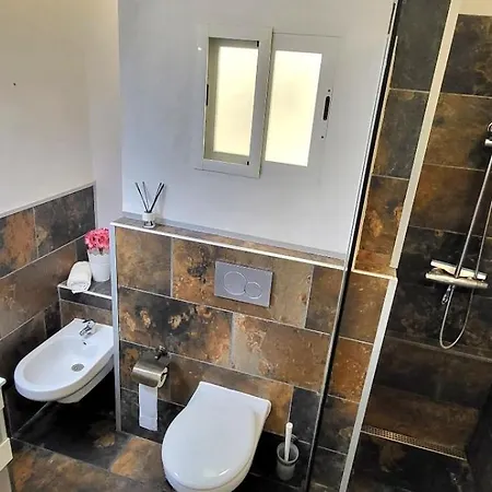 Apartment Cosy 2 Bedroom On 5 Floor With Balcony In The Centre Of Near The Playa- Spain Denia