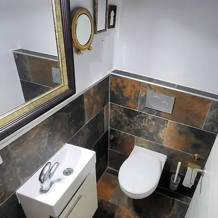 Cosy 2 Bedroom On 5 Floor With Balcony In The Centre Of Near The Playa- Spain Apartment *