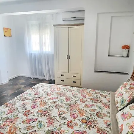 Apartment Cosy 2 Bedroom On 5 Floor With Balcony In The Centre Of Near The Playa- Spain Denia