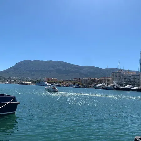 Cosy 2 Bedroom On 5 Floor With Balcony In The Centre Of Near The Playa- Spain