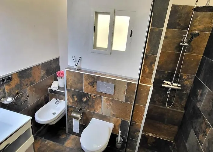 Апартаменти Cosy 2 Bedroom On 5 Floor With Balcony In The Centre Of Near The Playa- Spain Денія