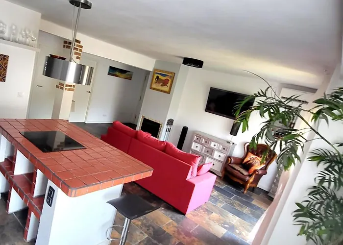 Cosy 2 Bedroom On 5 Floor With Balcony In The Centre Of Near The Playa- Spain Апартаменти