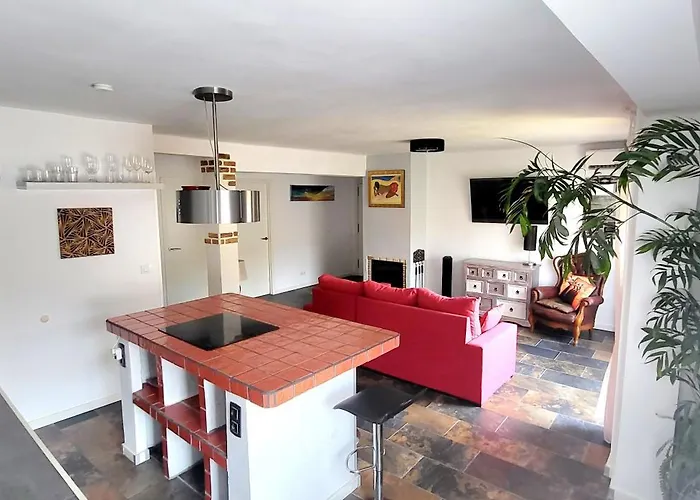 Апартаменти Cosy 2 Bedroom On 5 Floor With Balcony In The Centre Of Near The Playa- Spain