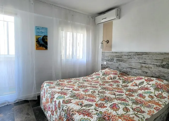Апартаменти Cosy 2 Bedroom On 5 Floor With Balcony In The Centre Of Near The Playa- Spain *
