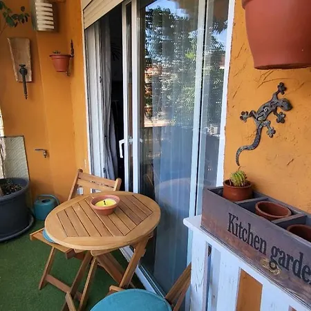 Cosy 2 Bedroom On 5 Floor With Balcony In The Centre Of Near The Playa- Spain * 데니아